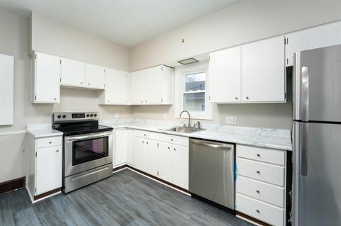 401 E Green St, Marshall, MI 49068 photo 11