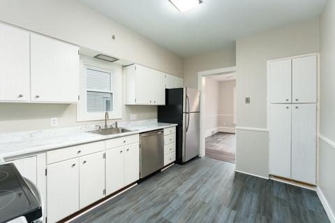 401 E Green St, Marshall, MI 49068 photo 12