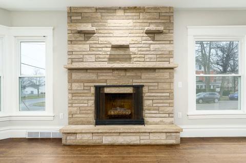 401 E Green St, Marshall, MI 49068 photo 7