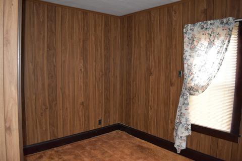 216 N Main St, Montgomery, MI 49255 photo 9