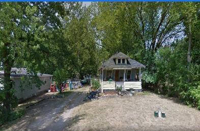 369 N 32nd St, Springfield, MI 49037