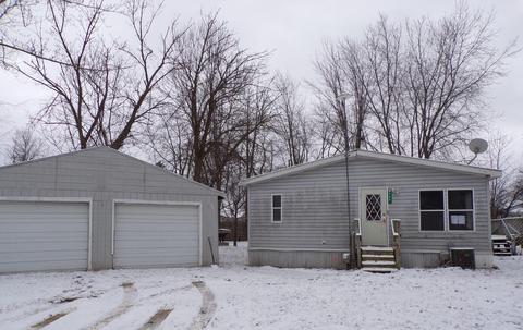 409 Steffey St, Crystal, MI 48818 photo 9