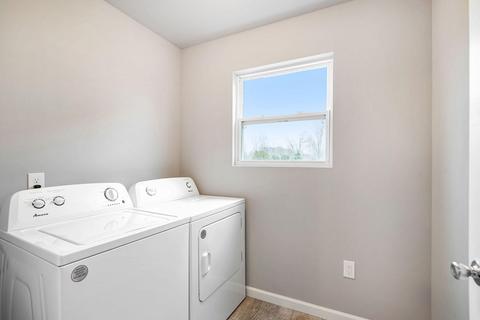 9377 Ellis Rd, Belding, MI 48809 photo 11