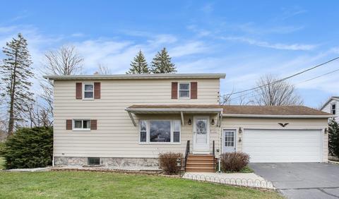 1447 71 12 St, South Haven, MI 49090