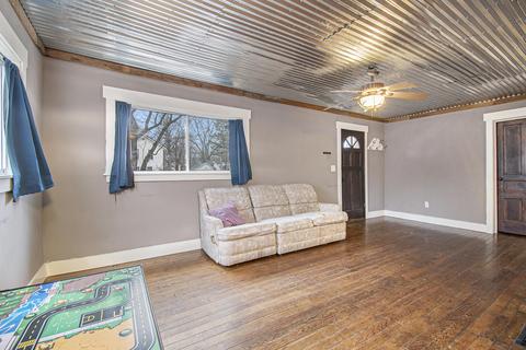 511 West St, Three Rivers, MI 49093 photo 6