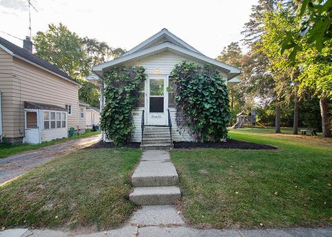 710 Orange St, Jackson, MI 49202 photo 1