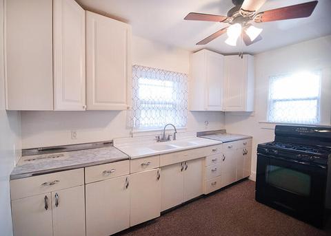 710 Orange St, Jackson, MI 49202 photo 2