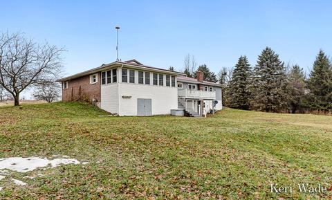 3450 Pinegrove Rd NE, Edmore, MI 48829 photo 3