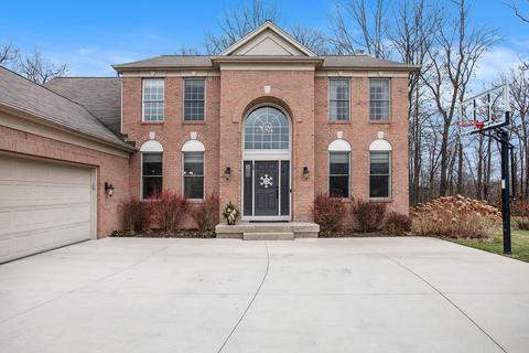 390 Oakwright Ct NE, Ada, MI 49301 photo 3