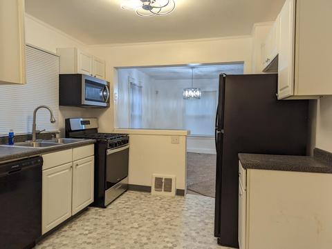 121 E Addison St, Jackson, MI 49203 photo 9