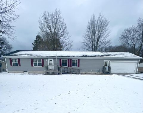 1551 E Pine Hill Ave, White Cloud, MI 49349 photo 1
