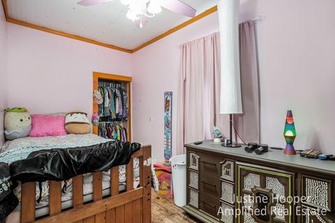 402 Gladys St, Plainwell, MI 49080 photo 20