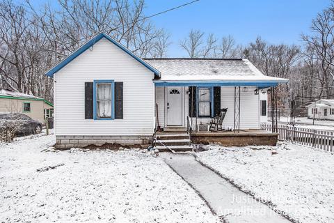 402 Gladys St, Plainwell, MI 49080 photo 1
