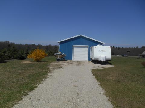 9283 E 56th St, Newaygo, MI 49337 photo 3
