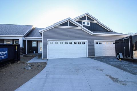 13682 Legends View Ct #24, Holland, MI 49424