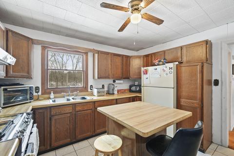 2113 Schelling Dr, Jackson, MI 49203 photo 5