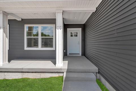 1538 Samaritan Dr, Jackson, MI 49203 photo 3