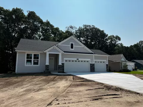 17568 Winged Foot Ct, Spring Lake, MI 49456