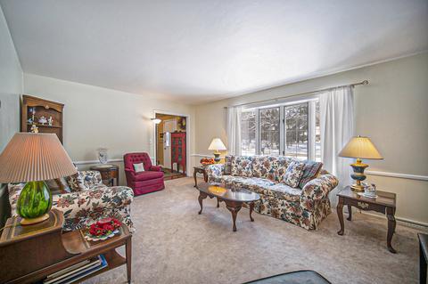 5315 Squires Manor Rd, Jackson, MI 49201 photo 14