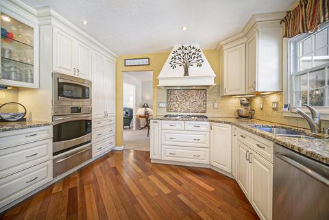 5315 Squires Manor Rd, Jackson, MI 49201 photo 3