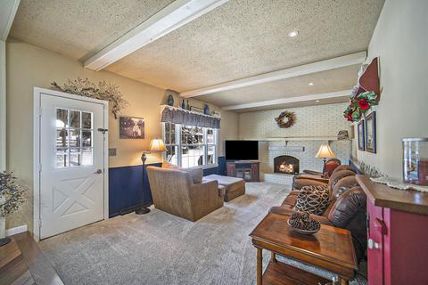 5315 Squires Manor Rd, Jackson, MI 49201 photo 10