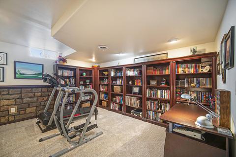5315 Squires Manor Rd, Jackson, MI 49201 photo 21