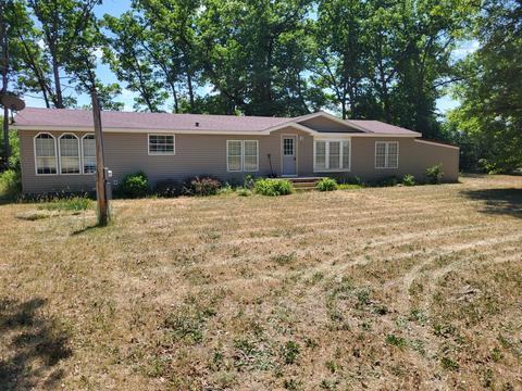1454 Schondel St, White Cloud, MI 49349 photo 2
