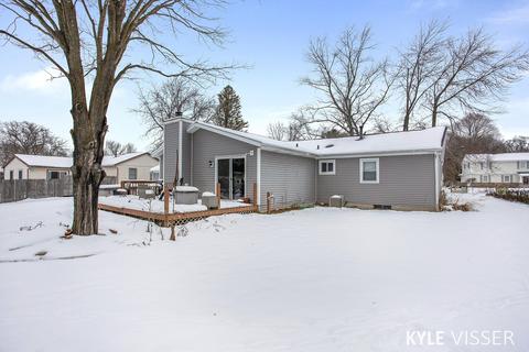 481 Adapointe Ct SE, Ada, MI 49301 photo 15