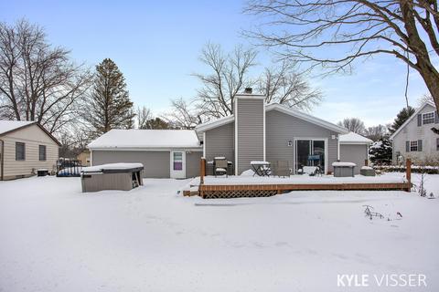 481 Adapointe Ct SE, Ada, MI 49301 photo 14