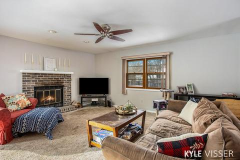481 Adapointe Ct SE, Ada, MI 49301 photo 4