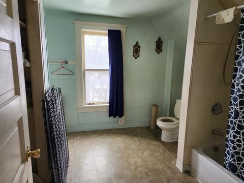 321 E Robinson St, Jackson, MI 49203 photo 8