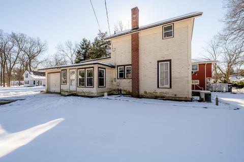 320 Lake St, Buchanan, MI 49107 photo 2