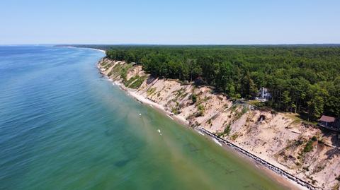 7 West Fox Farm Road, Manistee, MI 49660