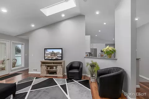 123 E Linden St, Carson City, MI 48811 photo 6