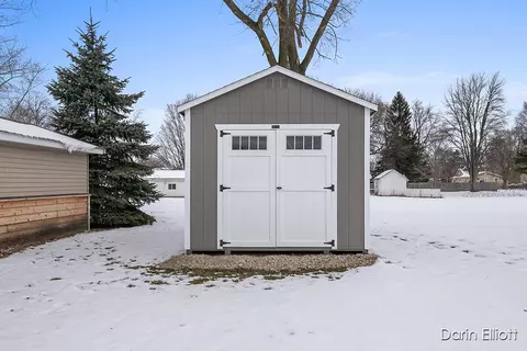 123 E Linden St, Carson City, MI 48811 photo 33