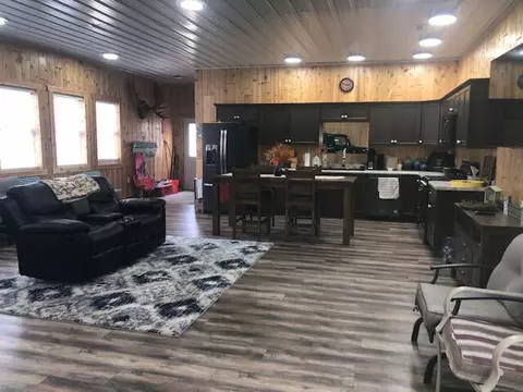 754 E Channel Dr, Coldwater, MI 49036 photo 4