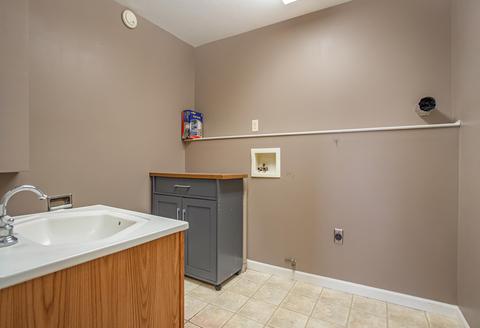 939 E Hoffman St, Three Rivers, MI 49093 photo 21
