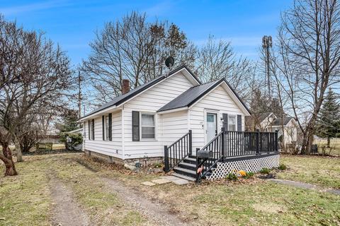 727 E Main St, Sturgis, MI 49091 photo 1