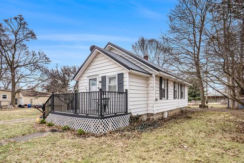 727 E Main St, Sturgis, MI 49091 photo 4