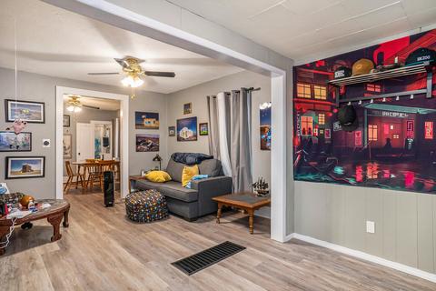 727 E Main St, Sturgis, MI 49091 photo 14