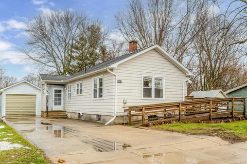 273 E Logan St, Coloma, MI 49038 photo 1