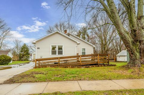 273 E Logan St, Coloma, MI 49038 photo 3