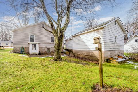 273 E Logan St, Coloma, MI 49038 photo 5