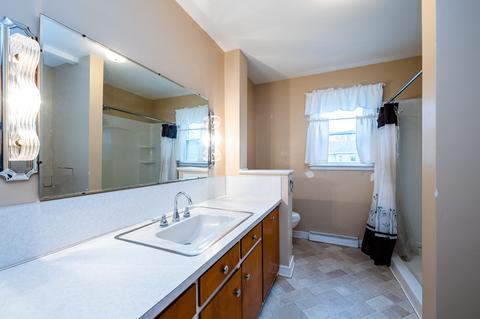 273 E Logan St, Coloma, MI 49038 photo 12