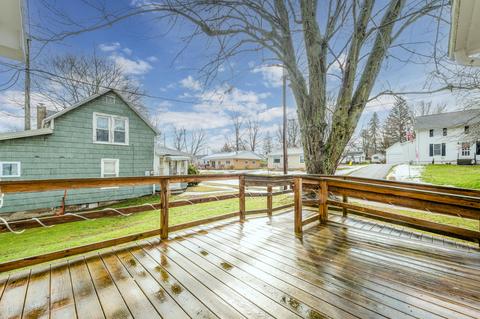273 E Logan St, Coloma, MI 49038 photo 6