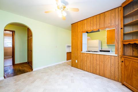 273 E Logan St, Coloma, MI 49038 photo 10