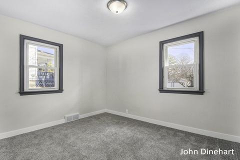810 Hackett St, Ionia, MI 48846 photo 12
