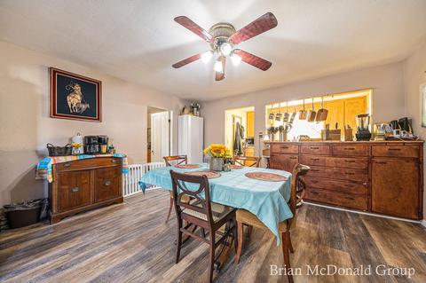 323 Union St, Plainwell, MI 49080 photo 8