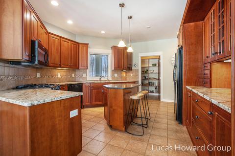 8953 Conservancy Dr NE, Ada, MI 49301 photo 12