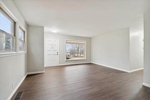 2011 Ridgeway Rd, Jackson, MI 49203 photo 7